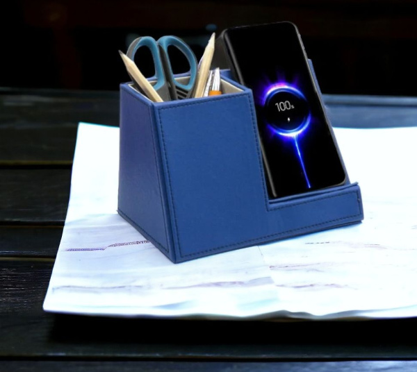 Настольный органайзер Ron c беспроводной зарядкой / Подставка многофункциональная для письменных приборов с беспроводной зарядкой